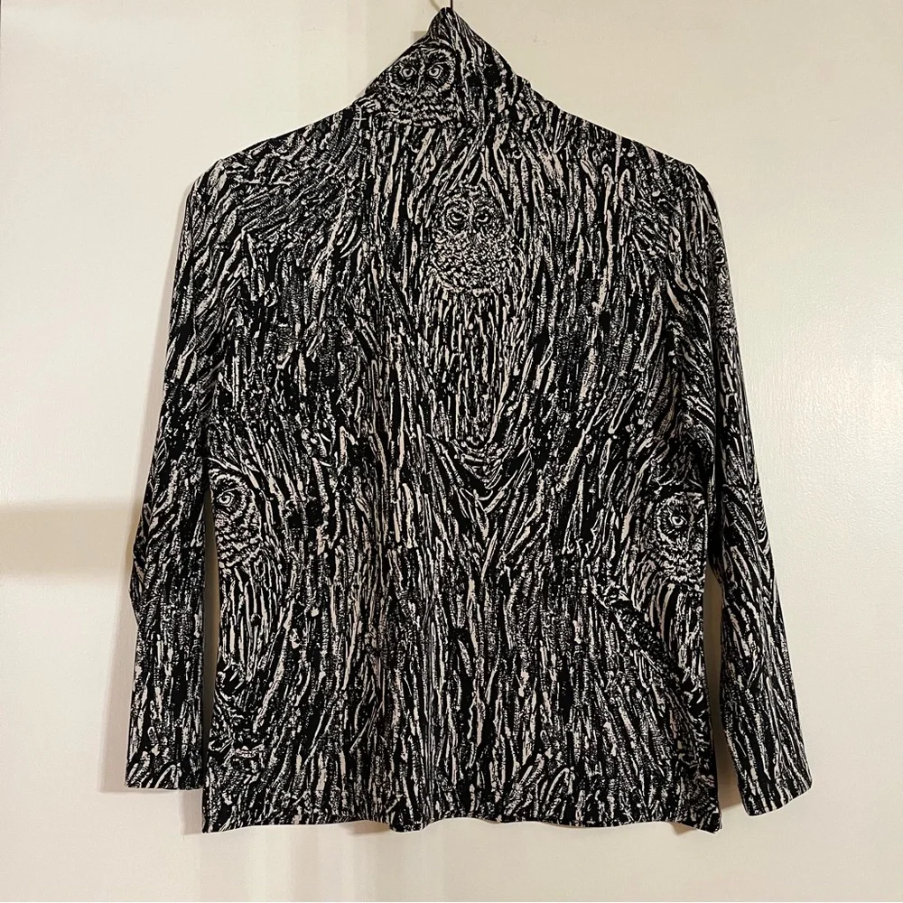 J.McLaughlin Owl Woodgrain Printed Jersey Knit Turtleneck, Medium (Petite) - Picture 7 of 11